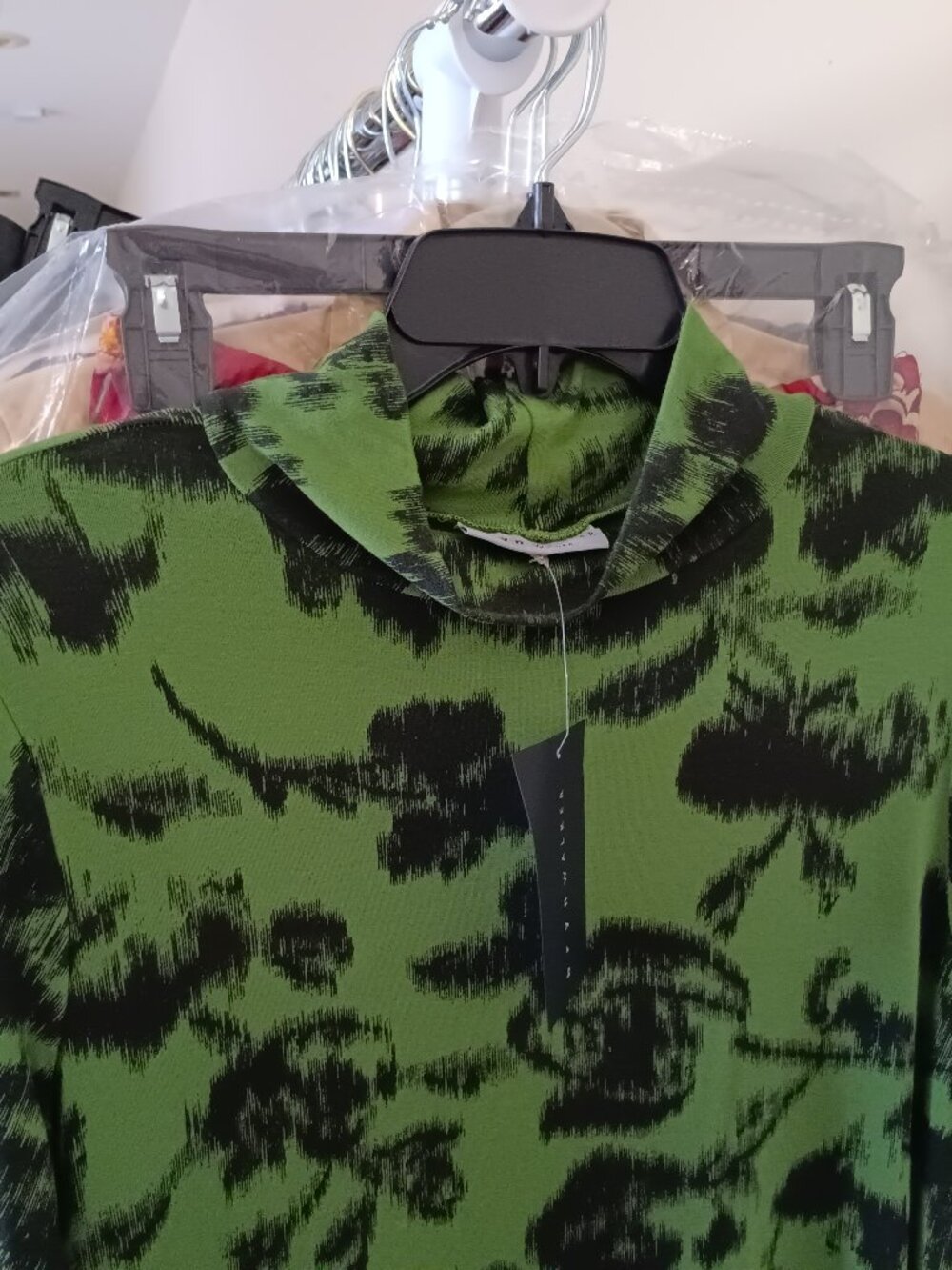 NWT Abstract Print Fall Green Knit Midi Chemise Dress Size